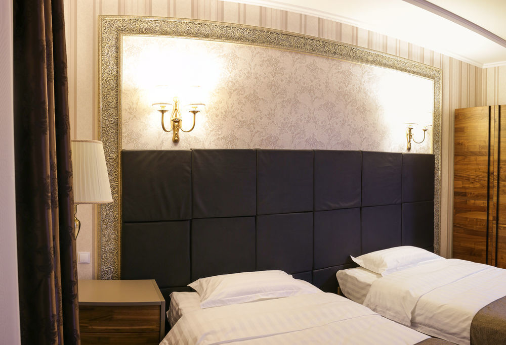 בישקק Astor Hotel & Spa מראה חיצוני תמונה