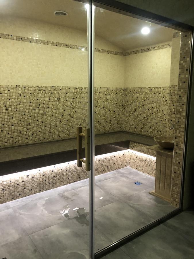 בישקק Astor Hotel & Spa מראה חיצוני תמונה