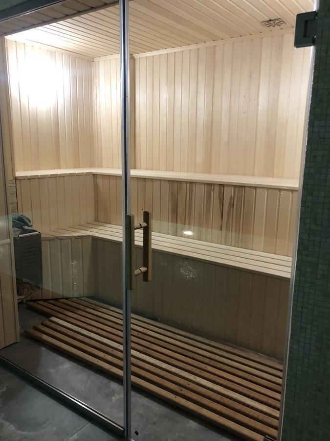 בישקק Astor Hotel & Spa מראה חיצוני תמונה